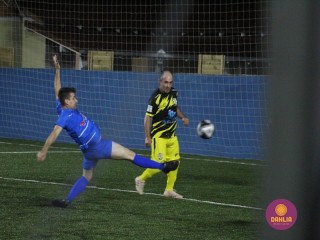 
<a style='margin-left: 5px;' class='btn btn-xs btn-social btn-facebook' href='https://www.facebook.com/sharer/sharer.php?u=https://www.boladovale.com.br/imgs/800-800-90/conteudo/fotos/1516/img8752.jpg' rel='popup' data-width='500' data-height='400'><i class='fa fa-facebook'></i>Compartilhar <span class='hidden-xs'>no Facebook</span>
</a> 
<a class='btn btn-default btn-xs' target='_blank' href='imgs/800-800-90/conteudo/fotos/1516/img8752.jpg'>
<span class='glyphicon glyphicon-cloud-download'></span> Salvar
</a> 
<span></span>