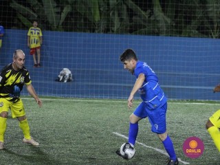 
<a style='margin-left: 5px;' class='btn btn-xs btn-social btn-facebook' href='https://www.facebook.com/sharer/sharer.php?u=https://www.boladovale.com.br/imgs/800-800-90/conteudo/fotos/1516/img8758.jpg' rel='popup' data-width='500' data-height='400'><i class='fa fa-facebook'></i>Compartilhar <span class='hidden-xs'>no Facebook</span>
</a> 
<a class='btn btn-default btn-xs' target='_blank' href='imgs/800-800-90/conteudo/fotos/1516/img8758.jpg'>
<span class='glyphicon glyphicon-cloud-download'></span> Salvar
</a> 
<span></span>