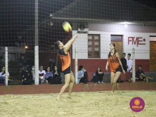 
<a style='margin-left: 5px;' class='btn btn-xs btn-social btn-facebook' href='https://www.facebook.com/sharer/sharer.php?u=https://www.boladovale.com.br/imgs/800-800-90/conteudo/fotos/1517/img2298.jpg' rel='popup' data-width='500' data-height='400'><i class='fa fa-facebook'></i>Compartilhar <span class='hidden-xs'>no Facebook</span>
</a> 
<a class='btn btn-default btn-xs' target='_blank' href='imgs/800-800-90/conteudo/fotos/1517/img2298.jpg'>
<span class='glyphicon glyphicon-cloud-download'></span> Salvar
</a> 
<span></span>