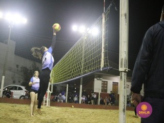 
<a style='margin-left: 5px;' class='btn btn-xs btn-social btn-facebook' href='https://www.facebook.com/sharer/sharer.php?u=https://www.boladovale.com.br/imgs/800-800-90/conteudo/fotos/1517/img2363.jpg' rel='popup' data-width='500' data-height='400'><i class='fa fa-facebook'></i>Compartilhar <span class='hidden-xs'>no Facebook</span>
</a> 
<a class='btn btn-default btn-xs' target='_blank' href='imgs/800-800-90/conteudo/fotos/1517/img2363.jpg'>
<span class='glyphicon glyphicon-cloud-download'></span> Salvar
</a> 
<span></span>