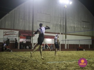 
<a style='margin-left: 5px;' class='btn btn-xs btn-social btn-facebook' href='https://www.facebook.com/sharer/sharer.php?u=https://www.boladovale.com.br/imgs/800-800-90/conteudo/fotos/1517/img2483.jpg' rel='popup' data-width='500' data-height='400'><i class='fa fa-facebook'></i>Compartilhar <span class='hidden-xs'>no Facebook</span>
</a> 
<a class='btn btn-default btn-xs' target='_blank' href='imgs/800-800-90/conteudo/fotos/1517/img2483.jpg'>
<span class='glyphicon glyphicon-cloud-download'></span> Salvar
</a> 
<span></span>