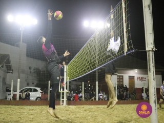 
<a style='margin-left: 5px;' class='btn btn-xs btn-social btn-facebook' href='https://www.facebook.com/sharer/sharer.php?u=https://www.boladovale.com.br/imgs/800-800-90/conteudo/fotos/1517/img2512.jpg' rel='popup' data-width='500' data-height='400'><i class='fa fa-facebook'></i>Compartilhar <span class='hidden-xs'>no Facebook</span>
</a> 
<a class='btn btn-default btn-xs' target='_blank' href='imgs/800-800-90/conteudo/fotos/1517/img2512.jpg'>
<span class='glyphicon glyphicon-cloud-download'></span> Salvar
</a> 
<span></span>