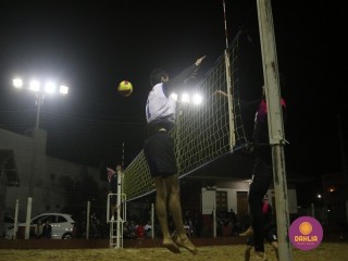 
<a style='margin-left: 5px;' class='btn btn-xs btn-social btn-facebook' href='https://www.facebook.com/sharer/sharer.php?u=https://www.boladovale.com.br/imgs/800-800-90/conteudo/fotos/1517/img2520.jpg' rel='popup' data-width='500' data-height='400'><i class='fa fa-facebook'></i>Compartilhar <span class='hidden-xs'>no Facebook</span>
</a> 
<a class='btn btn-default btn-xs' target='_blank' href='imgs/800-800-90/conteudo/fotos/1517/img2520.jpg'>
<span class='glyphicon glyphicon-cloud-download'></span> Salvar
</a> 
<span></span>