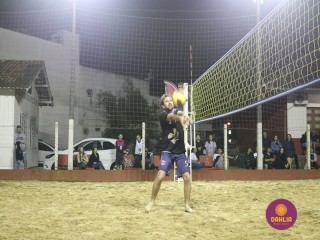 
<a style='margin-left: 5px;' class='btn btn-xs btn-social btn-facebook' href='https://www.facebook.com/sharer/sharer.php?u=https://www.boladovale.com.br/imgs/800-800-90/conteudo/fotos/1517/img2563.jpg' rel='popup' data-width='500' data-height='400'><i class='fa fa-facebook'></i>Compartilhar <span class='hidden-xs'>no Facebook</span>
</a> 
<a class='btn btn-default btn-xs' target='_blank' href='imgs/800-800-90/conteudo/fotos/1517/img2563.jpg'>
<span class='glyphicon glyphicon-cloud-download'></span> Salvar
</a> 
<span></span>