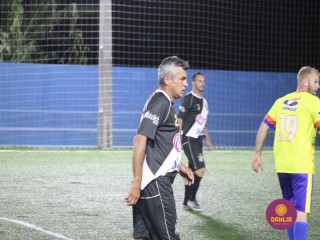 
<a style='margin-left: 5px;' class='btn btn-xs btn-social btn-facebook' href='https://www.facebook.com/sharer/sharer.php?u=https://www.boladovale.com.br/imgs/800-800-90/conteudo/fotos/1518/img2648.jpg' rel='popup' data-width='500' data-height='400'><i class='fa fa-facebook'></i>Compartilhar <span class='hidden-xs'>no Facebook</span>
</a> 
<a class='btn btn-default btn-xs' target='_blank' href='imgs/800-800-90/conteudo/fotos/1518/img2648.jpg'>
<span class='glyphicon glyphicon-cloud-download'></span> Salvar
</a> 
<span></span>