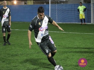 
<a style='margin-left: 5px;' class='btn btn-xs btn-social btn-facebook' href='https://www.facebook.com/sharer/sharer.php?u=https://www.boladovale.com.br/imgs/800-800-90/conteudo/fotos/1518/img2653.jpg' rel='popup' data-width='500' data-height='400'><i class='fa fa-facebook'></i>Compartilhar <span class='hidden-xs'>no Facebook</span>
</a> 
<a class='btn btn-default btn-xs' target='_blank' href='imgs/800-800-90/conteudo/fotos/1518/img2653.jpg'>
<span class='glyphicon glyphicon-cloud-download'></span> Salvar
</a> 
<span></span>