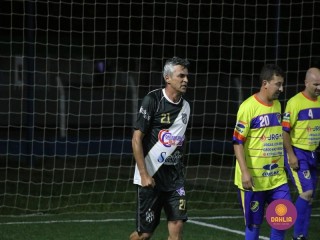 
<a style='margin-left: 5px;' class='btn btn-xs btn-social btn-facebook' href='https://www.facebook.com/sharer/sharer.php?u=https://www.boladovale.com.br/imgs/800-800-90/conteudo/fotos/1518/img2664.jpg' rel='popup' data-width='500' data-height='400'><i class='fa fa-facebook'></i>Compartilhar <span class='hidden-xs'>no Facebook</span>
</a> 
<a class='btn btn-default btn-xs' target='_blank' href='imgs/800-800-90/conteudo/fotos/1518/img2664.jpg'>
<span class='glyphicon glyphicon-cloud-download'></span> Salvar
</a> 
<span></span>