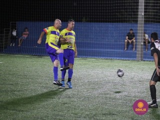 
<a style='margin-left: 5px;' class='btn btn-xs btn-social btn-facebook' href='https://www.facebook.com/sharer/sharer.php?u=https://www.boladovale.com.br/imgs/800-800-90/conteudo/fotos/1518/img2670.jpg' rel='popup' data-width='500' data-height='400'><i class='fa fa-facebook'></i>Compartilhar <span class='hidden-xs'>no Facebook</span>
</a> 
<a class='btn btn-default btn-xs' target='_blank' href='imgs/800-800-90/conteudo/fotos/1518/img2670.jpg'>
<span class='glyphicon glyphicon-cloud-download'></span> Salvar
</a> 
<span></span>