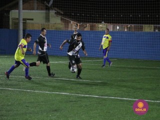 
<a style='margin-left: 5px;' class='btn btn-xs btn-social btn-facebook' href='https://www.facebook.com/sharer/sharer.php?u=https://www.boladovale.com.br/imgs/800-800-90/conteudo/fotos/1518/img2674.jpg' rel='popup' data-width='500' data-height='400'><i class='fa fa-facebook'></i>Compartilhar <span class='hidden-xs'>no Facebook</span>
</a> 
<a class='btn btn-default btn-xs' target='_blank' href='imgs/800-800-90/conteudo/fotos/1518/img2674.jpg'>
<span class='glyphicon glyphicon-cloud-download'></span> Salvar
</a> 
<span></span>