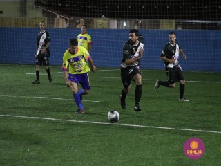 
<a style='margin-left: 5px;' class='btn btn-xs btn-social btn-facebook' href='https://www.facebook.com/sharer/sharer.php?u=https://www.boladovale.com.br/imgs/800-800-90/conteudo/fotos/1518/img2675.jpg' rel='popup' data-width='500' data-height='400'><i class='fa fa-facebook'></i>Compartilhar <span class='hidden-xs'>no Facebook</span>
</a> 
<a class='btn btn-default btn-xs' target='_blank' href='imgs/800-800-90/conteudo/fotos/1518/img2675.jpg'>
<span class='glyphicon glyphicon-cloud-download'></span> Salvar
</a> 
<span></span>