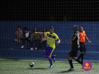 
<a style='margin-left: 5px;' class='btn btn-xs btn-social btn-facebook' href='https://www.facebook.com/sharer/sharer.php?u=https://www.boladovale.com.br/imgs/800-800-90/conteudo/fotos/1518/img2678.jpg' rel='popup' data-width='500' data-height='400'><i class='fa fa-facebook'></i>Compartilhar <span class='hidden-xs'>no Facebook</span>
</a> 
<a class='btn btn-default btn-xs' target='_blank' href='imgs/800-800-90/conteudo/fotos/1518/img2678.jpg'>
<span class='glyphicon glyphicon-cloud-download'></span> Salvar
</a> 
<span></span>