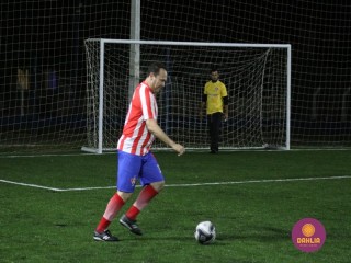 
<a style='margin-left: 5px;' class='btn btn-xs btn-social btn-facebook' href='https://www.facebook.com/sharer/sharer.php?u=https://www.boladovale.com.br/imgs/800-800-90/conteudo/fotos/1519/img2690.jpg' rel='popup' data-width='500' data-height='400'><i class='fa fa-facebook'></i>Compartilhar <span class='hidden-xs'>no Facebook</span>
</a> 
<a class='btn btn-default btn-xs' target='_blank' href='imgs/800-800-90/conteudo/fotos/1519/img2690.jpg'>
<span class='glyphicon glyphicon-cloud-download'></span> Salvar
</a> 
<span></span>