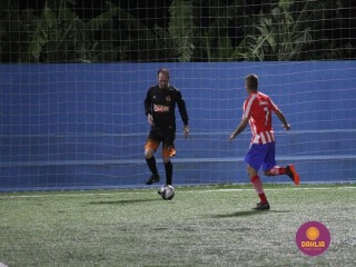 
<a style='margin-left: 5px;' class='btn btn-xs btn-social btn-facebook' href='https://www.facebook.com/sharer/sharer.php?u=https://www.boladovale.com.br/imgs/800-800-90/conteudo/fotos/1519/img2732.jpg' rel='popup' data-width='500' data-height='400'><i class='fa fa-facebook'></i>Compartilhar <span class='hidden-xs'>no Facebook</span>
</a> 
<a class='btn btn-default btn-xs' target='_blank' href='imgs/800-800-90/conteudo/fotos/1519/img2732.jpg'>
<span class='glyphicon glyphicon-cloud-download'></span> Salvar
</a> 
<span></span>