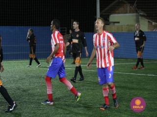 
<a style='margin-left: 5px;' class='btn btn-xs btn-social btn-facebook' href='https://www.facebook.com/sharer/sharer.php?u=https://www.boladovale.com.br/imgs/800-800-90/conteudo/fotos/1519/img2759.jpg' rel='popup' data-width='500' data-height='400'><i class='fa fa-facebook'></i>Compartilhar <span class='hidden-xs'>no Facebook</span>
</a> 
<a class='btn btn-default btn-xs' target='_blank' href='imgs/800-800-90/conteudo/fotos/1519/img2759.jpg'>
<span class='glyphicon glyphicon-cloud-download'></span> Salvar
</a> 
<span></span>