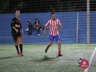 
<a style='margin-left: 5px;' class='btn btn-xs btn-social btn-facebook' href='https://www.facebook.com/sharer/sharer.php?u=https://www.boladovale.com.br/imgs/800-800-90/conteudo/fotos/1519/img2766.jpg' rel='popup' data-width='500' data-height='400'><i class='fa fa-facebook'></i>Compartilhar <span class='hidden-xs'>no Facebook</span>
</a> 
<a class='btn btn-default btn-xs' target='_blank' href='imgs/800-800-90/conteudo/fotos/1519/img2766.jpg'>
<span class='glyphicon glyphicon-cloud-download'></span> Salvar
</a> 
<span></span>