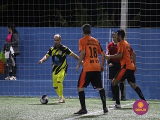 
<a style='margin-left: 5px;' class='btn btn-xs btn-social btn-facebook' href='https://www.facebook.com/sharer/sharer.php?u=https://www.boladovale.com.br/imgs/800-800-90/conteudo/fotos/1520/img2819.jpg' rel='popup' data-width='500' data-height='400'><i class='fa fa-facebook'></i>Compartilhar <span class='hidden-xs'>no Facebook</span>
</a> 
<a class='btn btn-default btn-xs' target='_blank' href='imgs/800-800-90/conteudo/fotos/1520/img2819.jpg'>
<span class='glyphicon glyphicon-cloud-download'></span> Salvar
</a> 
<span></span>