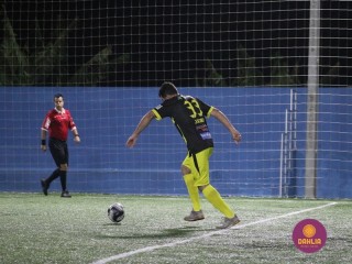 
<a style='margin-left: 5px;' class='btn btn-xs btn-social btn-facebook' href='https://www.facebook.com/sharer/sharer.php?u=https://www.boladovale.com.br/imgs/800-800-90/conteudo/fotos/1520/img2829.jpg' rel='popup' data-width='500' data-height='400'><i class='fa fa-facebook'></i>Compartilhar <span class='hidden-xs'>no Facebook</span>
</a> 
<a class='btn btn-default btn-xs' target='_blank' href='imgs/800-800-90/conteudo/fotos/1520/img2829.jpg'>
<span class='glyphicon glyphicon-cloud-download'></span> Salvar
</a> 
<span></span>