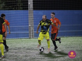 
<a style='margin-left: 5px;' class='btn btn-xs btn-social btn-facebook' href='https://www.facebook.com/sharer/sharer.php?u=https://www.boladovale.com.br/imgs/800-800-90/conteudo/fotos/1520/img2845.jpg' rel='popup' data-width='500' data-height='400'><i class='fa fa-facebook'></i>Compartilhar <span class='hidden-xs'>no Facebook</span>
</a> 
<a class='btn btn-default btn-xs' target='_blank' href='imgs/800-800-90/conteudo/fotos/1520/img2845.jpg'>
<span class='glyphicon glyphicon-cloud-download'></span> Salvar
</a> 
<span></span>