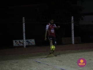 
<a style='margin-left: 5px;' class='btn btn-xs btn-social btn-facebook' href='https://www.facebook.com/sharer/sharer.php?u=https://www.boladovale.com.br/imgs/800-800-90/conteudo/fotos/1521/img8784.jpg' rel='popup' data-width='500' data-height='400'><i class='fa fa-facebook'></i>Compartilhar <span class='hidden-xs'>no Facebook</span>
</a> 
<a class='btn btn-default btn-xs' target='_blank' href='imgs/800-800-90/conteudo/fotos/1521/img8784.jpg'>
<span class='glyphicon glyphicon-cloud-download'></span> Salvar
</a> 
<span></span>
