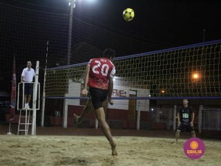 
<a style='margin-left: 5px;' class='btn btn-xs btn-social btn-facebook' href='https://www.facebook.com/sharer/sharer.php?u=https://www.boladovale.com.br/imgs/800-800-90/conteudo/fotos/1521/img8803.jpg' rel='popup' data-width='500' data-height='400'><i class='fa fa-facebook'></i>Compartilhar <span class='hidden-xs'>no Facebook</span>
</a> 
<a class='btn btn-default btn-xs' target='_blank' href='imgs/800-800-90/conteudo/fotos/1521/img8803.jpg'>
<span class='glyphicon glyphicon-cloud-download'></span> Salvar
</a> 
<span></span>