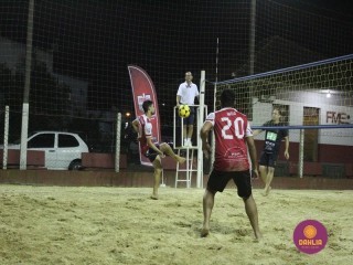 
<a style='margin-left: 5px;' class='btn btn-xs btn-social btn-facebook' href='https://www.facebook.com/sharer/sharer.php?u=https://www.boladovale.com.br/imgs/800-800-90/conteudo/fotos/1521/img8804.jpg' rel='popup' data-width='500' data-height='400'><i class='fa fa-facebook'></i>Compartilhar <span class='hidden-xs'>no Facebook</span>
</a> 
<a class='btn btn-default btn-xs' target='_blank' href='imgs/800-800-90/conteudo/fotos/1521/img8804.jpg'>
<span class='glyphicon glyphicon-cloud-download'></span> Salvar
</a> 
<span></span>