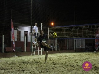 
<a style='margin-left: 5px;' class='btn btn-xs btn-social btn-facebook' href='https://www.facebook.com/sharer/sharer.php?u=https://www.boladovale.com.br/imgs/800-800-90/conteudo/fotos/1521/img8844.jpg' rel='popup' data-width='500' data-height='400'><i class='fa fa-facebook'></i>Compartilhar <span class='hidden-xs'>no Facebook</span>
</a> 
<a class='btn btn-default btn-xs' target='_blank' href='imgs/800-800-90/conteudo/fotos/1521/img8844.jpg'>
<span class='glyphicon glyphicon-cloud-download'></span> Salvar
</a> 
<span></span>