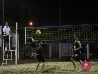
<a style='margin-left: 5px;' class='btn btn-xs btn-social btn-facebook' href='https://www.facebook.com/sharer/sharer.php?u=https://www.boladovale.com.br/imgs/800-800-90/conteudo/fotos/1521/img8846.jpg' rel='popup' data-width='500' data-height='400'><i class='fa fa-facebook'></i>Compartilhar <span class='hidden-xs'>no Facebook</span>
</a> 
<a class='btn btn-default btn-xs' target='_blank' href='imgs/800-800-90/conteudo/fotos/1521/img8846.jpg'>
<span class='glyphicon glyphicon-cloud-download'></span> Salvar
</a> 
<span></span>