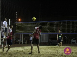 
<a style='margin-left: 5px;' class='btn btn-xs btn-social btn-facebook' href='https://www.facebook.com/sharer/sharer.php?u=https://www.boladovale.com.br/imgs/800-800-90/conteudo/fotos/1521/img8874.jpg' rel='popup' data-width='500' data-height='400'><i class='fa fa-facebook'></i>Compartilhar <span class='hidden-xs'>no Facebook</span>
</a> 
<a class='btn btn-default btn-xs' target='_blank' href='imgs/800-800-90/conteudo/fotos/1521/img8874.jpg'>
<span class='glyphicon glyphicon-cloud-download'></span> Salvar
</a> 
<span></span>