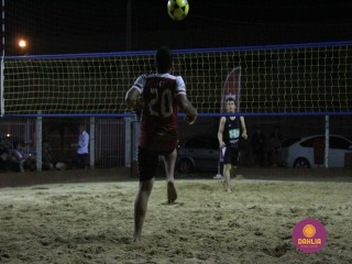 
<a style='margin-left: 5px;' class='btn btn-xs btn-social btn-facebook' href='https://www.facebook.com/sharer/sharer.php?u=https://www.boladovale.com.br/imgs/800-800-90/conteudo/fotos/1521/img8875.jpg' rel='popup' data-width='500' data-height='400'><i class='fa fa-facebook'></i>Compartilhar <span class='hidden-xs'>no Facebook</span>
</a> 
<a class='btn btn-default btn-xs' target='_blank' href='imgs/800-800-90/conteudo/fotos/1521/img8875.jpg'>
<span class='glyphicon glyphicon-cloud-download'></span> Salvar
</a> 
<span></span>