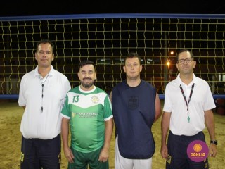 
<a style='margin-left: 5px;' class='btn btn-xs btn-social btn-facebook' href='https://www.facebook.com/sharer/sharer.php?u=https://www.boladovale.com.br/imgs/800-800-90/conteudo/fotos/1521/img8888-copia.jpg' rel='popup' data-width='500' data-height='400'><i class='fa fa-facebook'></i>Compartilhar <span class='hidden-xs'>no Facebook</span>
</a> 
<a class='btn btn-default btn-xs' target='_blank' href='imgs/800-800-90/conteudo/fotos/1521/img8888-copia.jpg'>
<span class='glyphicon glyphicon-cloud-download'></span> Salvar
</a> 
<span></span>