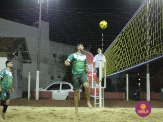 
<a style='margin-left: 5px;' class='btn btn-xs btn-social btn-facebook' href='https://www.facebook.com/sharer/sharer.php?u=https://www.boladovale.com.br/imgs/800-800-90/conteudo/fotos/1521/img8894.jpg' rel='popup' data-width='500' data-height='400'><i class='fa fa-facebook'></i>Compartilhar <span class='hidden-xs'>no Facebook</span>
</a> 
<a class='btn btn-default btn-xs' target='_blank' href='imgs/800-800-90/conteudo/fotos/1521/img8894.jpg'>
<span class='glyphicon glyphicon-cloud-download'></span> Salvar
</a> 
<span></span>