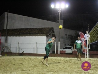 
<a style='margin-left: 5px;' class='btn btn-xs btn-social btn-facebook' href='https://www.facebook.com/sharer/sharer.php?u=https://www.boladovale.com.br/imgs/800-800-90/conteudo/fotos/1521/img8911.jpg' rel='popup' data-width='500' data-height='400'><i class='fa fa-facebook'></i>Compartilhar <span class='hidden-xs'>no Facebook</span>
</a> 
<a class='btn btn-default btn-xs' target='_blank' href='imgs/800-800-90/conteudo/fotos/1521/img8911.jpg'>
<span class='glyphicon glyphicon-cloud-download'></span> Salvar
</a> 
<span></span>