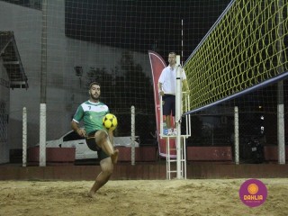 
<a style='margin-left: 5px;' class='btn btn-xs btn-social btn-facebook' href='https://www.facebook.com/sharer/sharer.php?u=https://www.boladovale.com.br/imgs/800-800-90/conteudo/fotos/1521/img8921.jpg' rel='popup' data-width='500' data-height='400'><i class='fa fa-facebook'></i>Compartilhar <span class='hidden-xs'>no Facebook</span>
</a> 
<a class='btn btn-default btn-xs' target='_blank' href='imgs/800-800-90/conteudo/fotos/1521/img8921.jpg'>
<span class='glyphicon glyphicon-cloud-download'></span> Salvar
</a> 
<span></span>