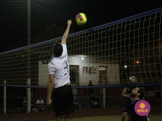
<a style='margin-left: 5px;' class='btn btn-xs btn-social btn-facebook' href='https://www.facebook.com/sharer/sharer.php?u=https://www.boladovale.com.br/imgs/800-800-90/conteudo/fotos/1522/img9009.jpg' rel='popup' data-width='500' data-height='400'><i class='fa fa-facebook'></i>Compartilhar <span class='hidden-xs'>no Facebook</span>
</a> 
<a class='btn btn-default btn-xs' target='_blank' href='imgs/800-800-90/conteudo/fotos/1522/img9009.jpg'>
<span class='glyphicon glyphicon-cloud-download'></span> Salvar
</a> 
<span></span>