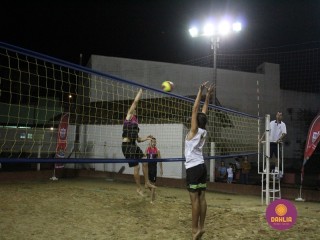 
<a style='margin-left: 5px;' class='btn btn-xs btn-social btn-facebook' href='https://www.facebook.com/sharer/sharer.php?u=https://www.boladovale.com.br/imgs/800-800-90/conteudo/fotos/1522/img9057.jpg' rel='popup' data-width='500' data-height='400'><i class='fa fa-facebook'></i>Compartilhar <span class='hidden-xs'>no Facebook</span>
</a> 
<a class='btn btn-default btn-xs' target='_blank' href='imgs/800-800-90/conteudo/fotos/1522/img9057.jpg'>
<span class='glyphicon glyphicon-cloud-download'></span> Salvar
</a> 
<span></span>