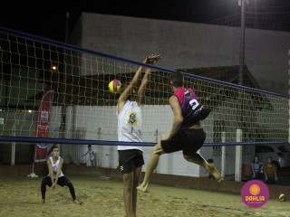 
<a style='margin-left: 5px;' class='btn btn-xs btn-social btn-facebook' href='https://www.facebook.com/sharer/sharer.php?u=https://www.boladovale.com.br/imgs/800-800-90/conteudo/fotos/1522/img9073.jpg' rel='popup' data-width='500' data-height='400'><i class='fa fa-facebook'></i>Compartilhar <span class='hidden-xs'>no Facebook</span>
</a> 
<a class='btn btn-default btn-xs' target='_blank' href='imgs/800-800-90/conteudo/fotos/1522/img9073.jpg'>
<span class='glyphicon glyphicon-cloud-download'></span> Salvar
</a> 
<span></span>