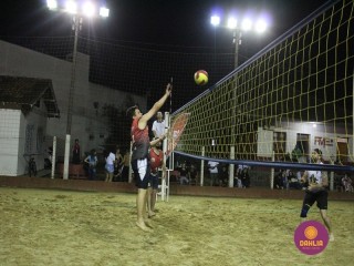 
<a style='margin-left: 5px;' class='btn btn-xs btn-social btn-facebook' href='https://www.facebook.com/sharer/sharer.php?u=https://www.boladovale.com.br/imgs/800-800-90/conteudo/fotos/1522/img9124.jpg' rel='popup' data-width='500' data-height='400'><i class='fa fa-facebook'></i>Compartilhar <span class='hidden-xs'>no Facebook</span>
</a> 
<a class='btn btn-default btn-xs' target='_blank' href='imgs/800-800-90/conteudo/fotos/1522/img9124.jpg'>
<span class='glyphicon glyphicon-cloud-download'></span> Salvar
</a> 
<span></span>