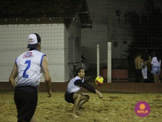 
<a style='margin-left: 5px;' class='btn btn-xs btn-social btn-facebook' href='https://www.facebook.com/sharer/sharer.php?u=https://www.boladovale.com.br/imgs/800-800-90/conteudo/fotos/1522/img9138.jpg' rel='popup' data-width='500' data-height='400'><i class='fa fa-facebook'></i>Compartilhar <span class='hidden-xs'>no Facebook</span>
</a> 
<a class='btn btn-default btn-xs' target='_blank' href='imgs/800-800-90/conteudo/fotos/1522/img9138.jpg'>
<span class='glyphicon glyphicon-cloud-download'></span> Salvar
</a> 
<span></span>