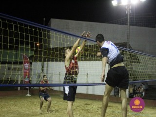 
<a style='margin-left: 5px;' class='btn btn-xs btn-social btn-facebook' href='https://www.facebook.com/sharer/sharer.php?u=https://www.boladovale.com.br/imgs/800-800-90/conteudo/fotos/1522/img9183.jpg' rel='popup' data-width='500' data-height='400'><i class='fa fa-facebook'></i>Compartilhar <span class='hidden-xs'>no Facebook</span>
</a> 
<a class='btn btn-default btn-xs' target='_blank' href='imgs/800-800-90/conteudo/fotos/1522/img9183.jpg'>
<span class='glyphicon glyphicon-cloud-download'></span> Salvar
</a> 
<span></span>