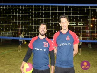 
<a style='margin-left: 5px;' class='btn btn-xs btn-social btn-facebook' href='https://www.facebook.com/sharer/sharer.php?u=https://www.boladovale.com.br/imgs/800-800-90/conteudo/fotos/1522/img9187.jpg' rel='popup' data-width='500' data-height='400'><i class='fa fa-facebook'></i>Compartilhar <span class='hidden-xs'>no Facebook</span>
</a> 
<a class='btn btn-default btn-xs' target='_blank' href='imgs/800-800-90/conteudo/fotos/1522/img9187.jpg'>
<span class='glyphicon glyphicon-cloud-download'></span> Salvar
</a> 
<span></span>