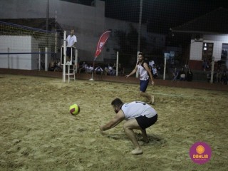 
<a style='margin-left: 5px;' class='btn btn-xs btn-social btn-facebook' href='https://www.facebook.com/sharer/sharer.php?u=https://www.boladovale.com.br/imgs/800-800-90/conteudo/fotos/1522/img9203.jpg' rel='popup' data-width='500' data-height='400'><i class='fa fa-facebook'></i>Compartilhar <span class='hidden-xs'>no Facebook</span>
</a> 
<a class='btn btn-default btn-xs' target='_blank' href='imgs/800-800-90/conteudo/fotos/1522/img9203.jpg'>
<span class='glyphicon glyphicon-cloud-download'></span> Salvar
</a> 
<span></span>
