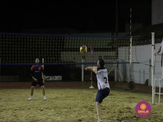 
<a style='margin-left: 5px;' class='btn btn-xs btn-social btn-facebook' href='https://www.facebook.com/sharer/sharer.php?u=https://www.boladovale.com.br/imgs/800-800-90/conteudo/fotos/1522/img9209.jpg' rel='popup' data-width='500' data-height='400'><i class='fa fa-facebook'></i>Compartilhar <span class='hidden-xs'>no Facebook</span>
</a> 
<a class='btn btn-default btn-xs' target='_blank' href='imgs/800-800-90/conteudo/fotos/1522/img9209.jpg'>
<span class='glyphicon glyphicon-cloud-download'></span> Salvar
</a> 
<span></span>