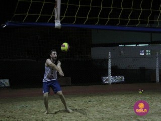 
<a style='margin-left: 5px;' class='btn btn-xs btn-social btn-facebook' href='https://www.facebook.com/sharer/sharer.php?u=https://www.boladovale.com.br/imgs/800-800-90/conteudo/fotos/1522/img9225.jpg' rel='popup' data-width='500' data-height='400'><i class='fa fa-facebook'></i>Compartilhar <span class='hidden-xs'>no Facebook</span>
</a> 
<a class='btn btn-default btn-xs' target='_blank' href='imgs/800-800-90/conteudo/fotos/1522/img9225.jpg'>
<span class='glyphicon glyphicon-cloud-download'></span> Salvar
</a> 
<span></span>