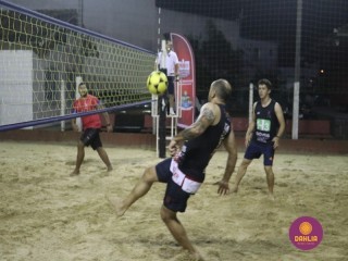 
<a style='margin-left: 5px;' class='btn btn-xs btn-social btn-facebook' href='https://www.facebook.com/sharer/sharer.php?u=https://www.boladovale.com.br/imgs/800-800-90/conteudo/fotos/1523/img9253.jpg' rel='popup' data-width='500' data-height='400'><i class='fa fa-facebook'></i>Compartilhar <span class='hidden-xs'>no Facebook</span>
</a> 
<a class='btn btn-default btn-xs' target='_blank' href='imgs/800-800-90/conteudo/fotos/1523/img9253.jpg'>
<span class='glyphicon glyphicon-cloud-download'></span> Salvar
</a> 
<span></span>