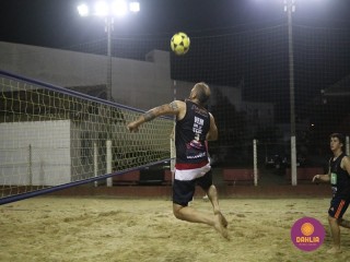 
<a style='margin-left: 5px;' class='btn btn-xs btn-social btn-facebook' href='https://www.facebook.com/sharer/sharer.php?u=https://www.boladovale.com.br/imgs/800-800-90/conteudo/fotos/1523/img9258.jpg' rel='popup' data-width='500' data-height='400'><i class='fa fa-facebook'></i>Compartilhar <span class='hidden-xs'>no Facebook</span>
</a> 
<a class='btn btn-default btn-xs' target='_blank' href='imgs/800-800-90/conteudo/fotos/1523/img9258.jpg'>
<span class='glyphicon glyphicon-cloud-download'></span> Salvar
</a> 
<span></span>
