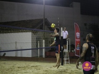 
<a style='margin-left: 5px;' class='btn btn-xs btn-social btn-facebook' href='https://www.facebook.com/sharer/sharer.php?u=https://www.boladovale.com.br/imgs/800-800-90/conteudo/fotos/1523/img9264.jpg' rel='popup' data-width='500' data-height='400'><i class='fa fa-facebook'></i>Compartilhar <span class='hidden-xs'>no Facebook</span>
</a> 
<a class='btn btn-default btn-xs' target='_blank' href='imgs/800-800-90/conteudo/fotos/1523/img9264.jpg'>
<span class='glyphicon glyphicon-cloud-download'></span> Salvar
</a> 
<span></span>