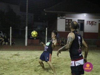 
<a style='margin-left: 5px;' class='btn btn-xs btn-social btn-facebook' href='https://www.facebook.com/sharer/sharer.php?u=https://www.boladovale.com.br/imgs/800-800-90/conteudo/fotos/1523/img9274.jpg' rel='popup' data-width='500' data-height='400'><i class='fa fa-facebook'></i>Compartilhar <span class='hidden-xs'>no Facebook</span>
</a> 
<a class='btn btn-default btn-xs' target='_blank' href='imgs/800-800-90/conteudo/fotos/1523/img9274.jpg'>
<span class='glyphicon glyphicon-cloud-download'></span> Salvar
</a> 
<span></span>