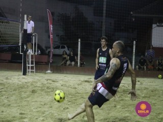 
<a style='margin-left: 5px;' class='btn btn-xs btn-social btn-facebook' href='https://www.facebook.com/sharer/sharer.php?u=https://www.boladovale.com.br/imgs/800-800-90/conteudo/fotos/1523/img9277.jpg' rel='popup' data-width='500' data-height='400'><i class='fa fa-facebook'></i>Compartilhar <span class='hidden-xs'>no Facebook</span>
</a> 
<a class='btn btn-default btn-xs' target='_blank' href='imgs/800-800-90/conteudo/fotos/1523/img9277.jpg'>
<span class='glyphicon glyphicon-cloud-download'></span> Salvar
</a> 
<span></span>