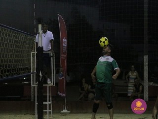 
<a style='margin-left: 5px;' class='btn btn-xs btn-social btn-facebook' href='https://www.facebook.com/sharer/sharer.php?u=https://www.boladovale.com.br/imgs/800-800-90/conteudo/fotos/1523/img9317.jpg' rel='popup' data-width='500' data-height='400'><i class='fa fa-facebook'></i>Compartilhar <span class='hidden-xs'>no Facebook</span>
</a> 
<a class='btn btn-default btn-xs' target='_blank' href='imgs/800-800-90/conteudo/fotos/1523/img9317.jpg'>
<span class='glyphicon glyphicon-cloud-download'></span> Salvar
</a> 
<span></span>