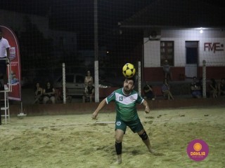 
<a style='margin-left: 5px;' class='btn btn-xs btn-social btn-facebook' href='https://www.facebook.com/sharer/sharer.php?u=https://www.boladovale.com.br/imgs/800-800-90/conteudo/fotos/1523/img9329.jpg' rel='popup' data-width='500' data-height='400'><i class='fa fa-facebook'></i>Compartilhar <span class='hidden-xs'>no Facebook</span>
</a> 
<a class='btn btn-default btn-xs' target='_blank' href='imgs/800-800-90/conteudo/fotos/1523/img9329.jpg'>
<span class='glyphicon glyphicon-cloud-download'></span> Salvar
</a> 
<span></span>